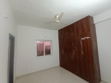 Bedroom in 3 BHK Apartment at SSC The Lawnz, Kokapet – for Rent