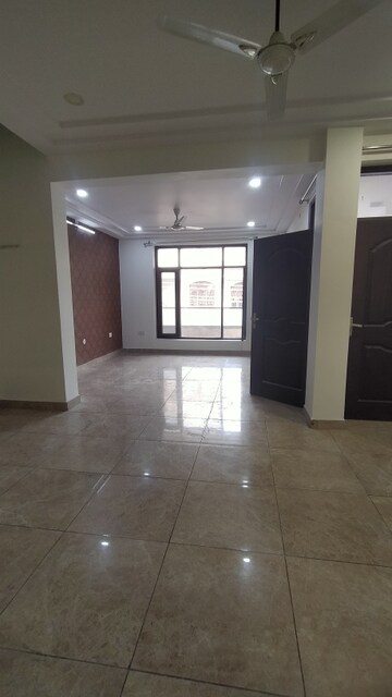 Room in  Pg at Gomti Nagar – for Rent
