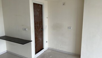 Room in  Office Space at Times Square Arcade, Thaltej – for Rent