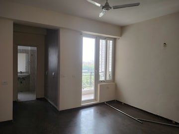 Room in 4 BHK Apartment at Lotus Panache, Sector 110 – for Rent