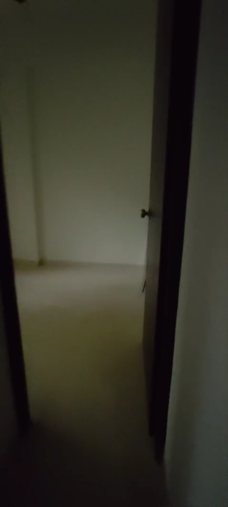 Room, dadar west 1.5 Bedroom 560 Sq.Ft. Apartment In Dadar West Mumbai 8777898