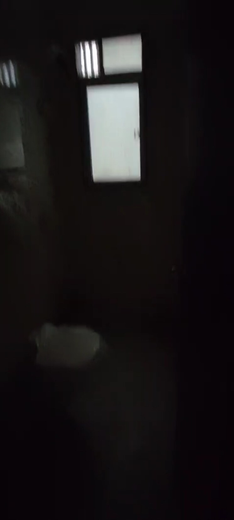 Bathroom, dadar west 1.5 Bedroom 560 Sq.Ft. Apartment In Dadar West Mumbai 8777898