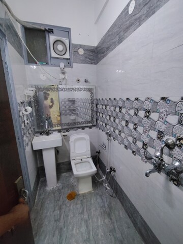 Bathroom in 3 BHK Apartment at Shakti Khand – for Rent