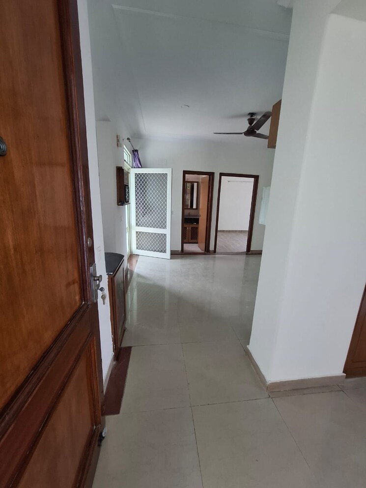 Balcony, vip road 2 Bedroom 1292 Sq.Ft. Apartment In Vip Road Zirakpur 8777891