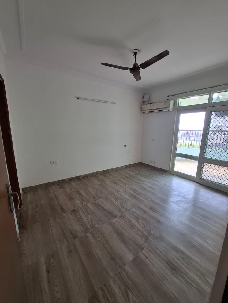 Room, vip road 2 Bedroom 1292 Sq.Ft. Apartment In Vip Road Zirakpur 8777891