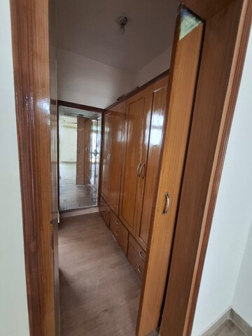 Room in 2 BHK Apartment at Vip Road – for Rent