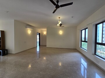 Room in 3 BHK Apartment at Prestige Finsbury Park Regent, Bagaluru – for Rent