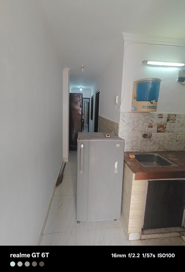 Furnished Amenities in 3 BHK Builder Floor at Malviya Nagar – for Rent