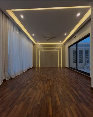 Bedroom in 3 BHK Builder Floor at Sector 35 – for Sale