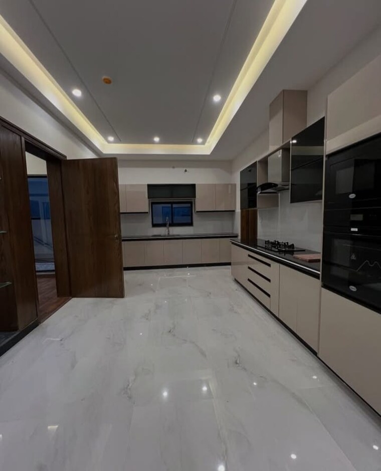 Kitchen, sector 35 3 Bedroom 2250 Sq.Ft. Builder Floor In Sector 35 Faridabad 8777914
