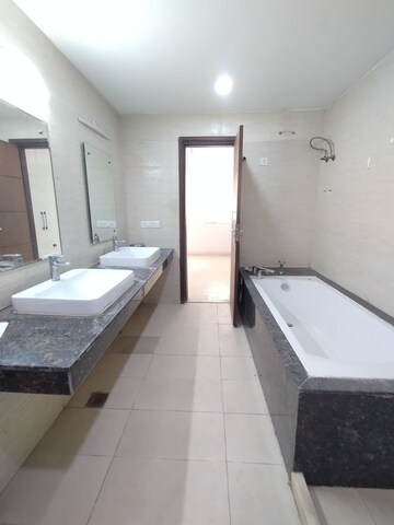 Attached Bathroom in 4 BHK Apartment at Sector 81 – for Rent