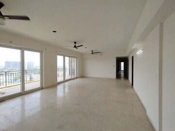 Room in 4 BHK Apartment at Sector 81 – for Rent