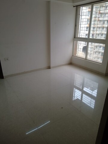 Bedroom in 2 BHK Apartment at Lodha Amara, Kolshet Road – for Rent
