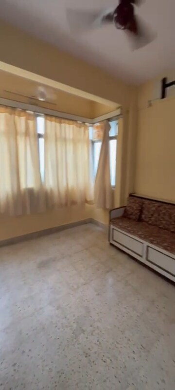 Bedroom in 1 RK Apartment at Dadar West – for Rent