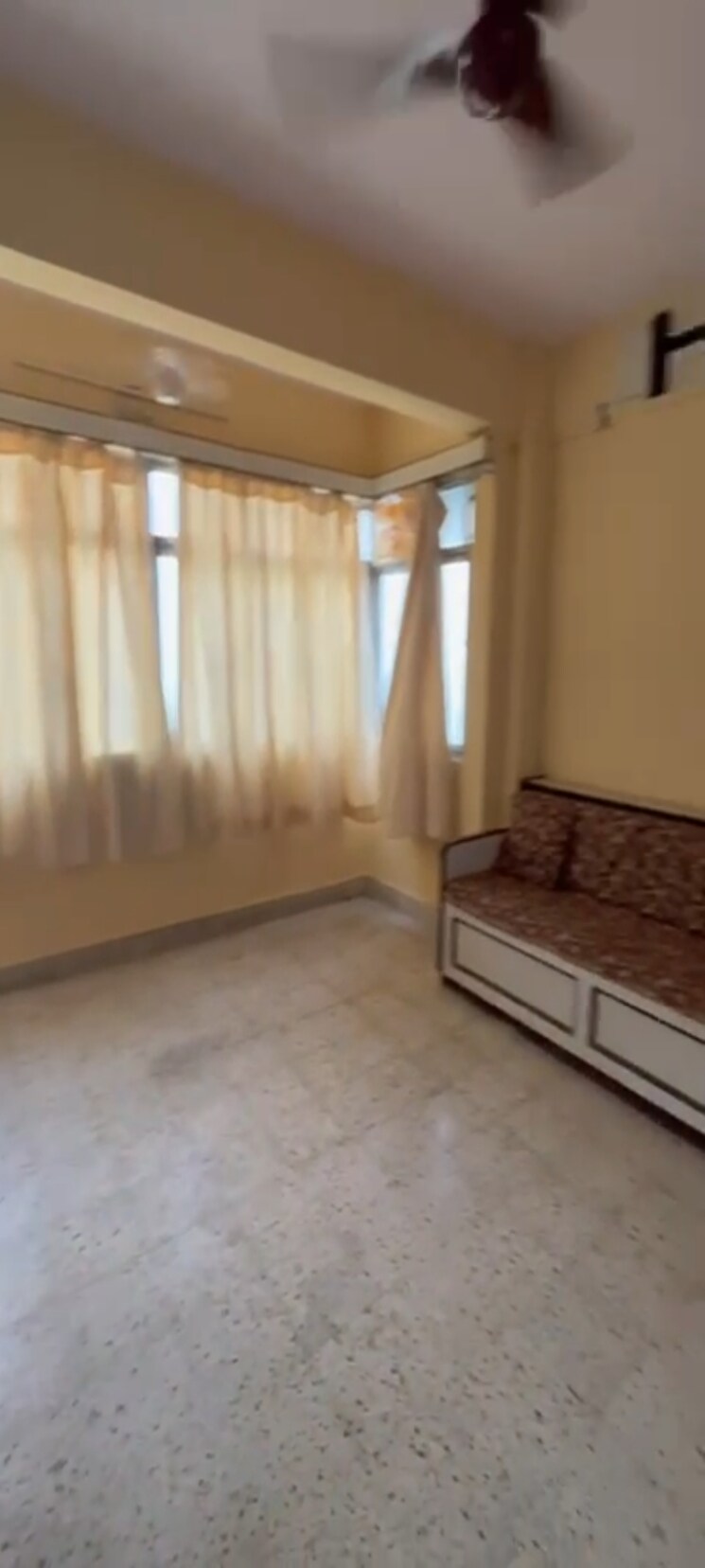 Bedroom, dadar west 1 RK 300 Sq.Ft. Apartment In Dadar West Mumbai 8777969