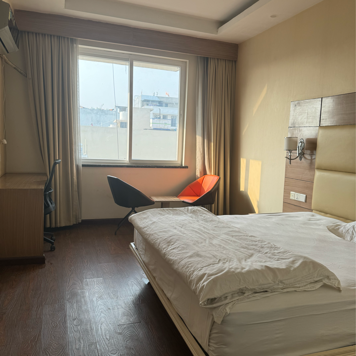 Pg For Rent in Corporate pg