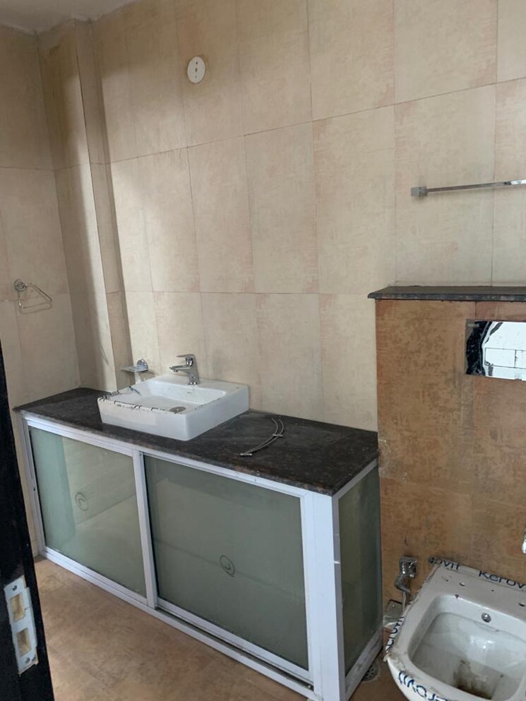 Kitchen, bptp-astaire-gardens 3 Bedroom 180 Sq.Yd. Builder Floor In Sector 70a Gurgaon 8777983