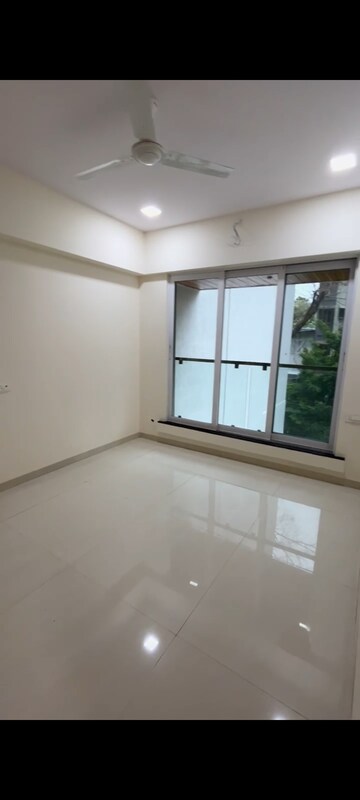 2 BHK Apartment For Rent in Jiten Apartment, Andheri West