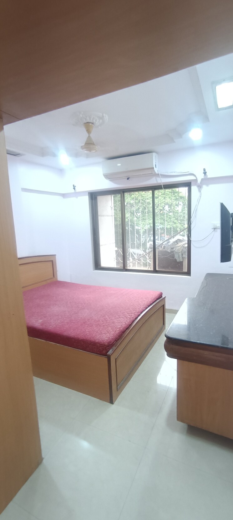 Master Bedroom, dheeraj-heritage-residency 2.5 Bedroom 850 Sq.Ft. Apartment In Santacruz West Mumbai 8778046