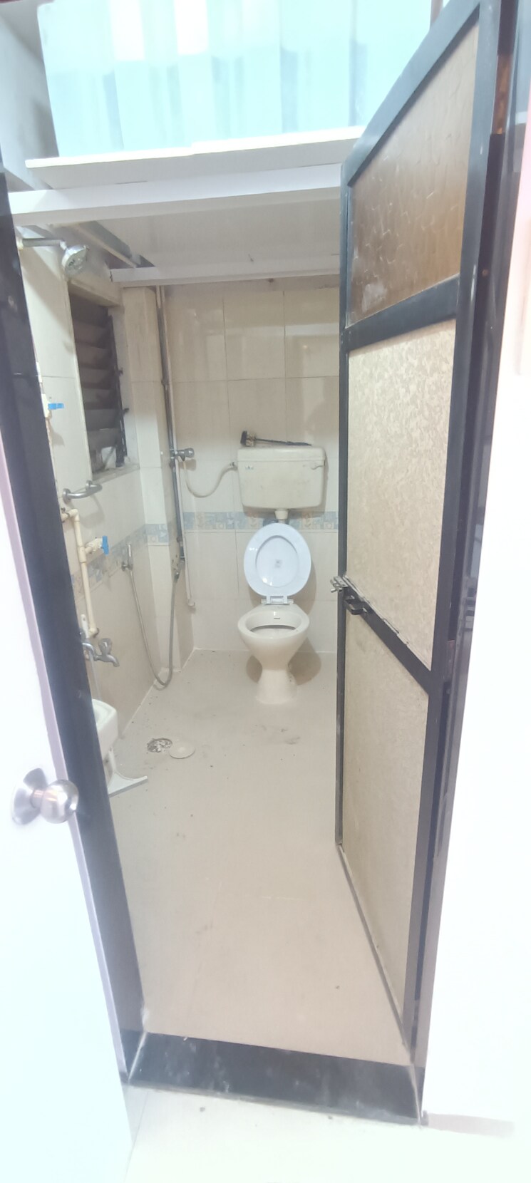 Bathroom, dheeraj-heritage-residency 2.5 Bedroom 850 Sq.Ft. Apartment In Santacruz West Mumbai 8778046