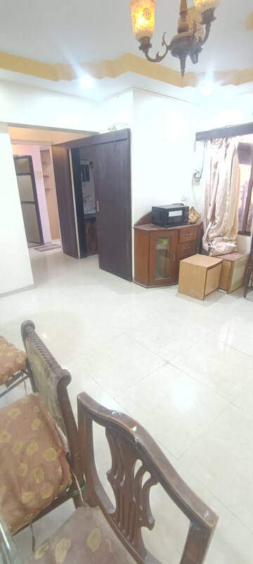 Living Room in 2.5 BHK Apartment at Dheeraj Heritage Residency, Santacruz West – for Rent