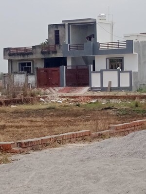  Plot – Exterior View View at Gosainganj - for Sale