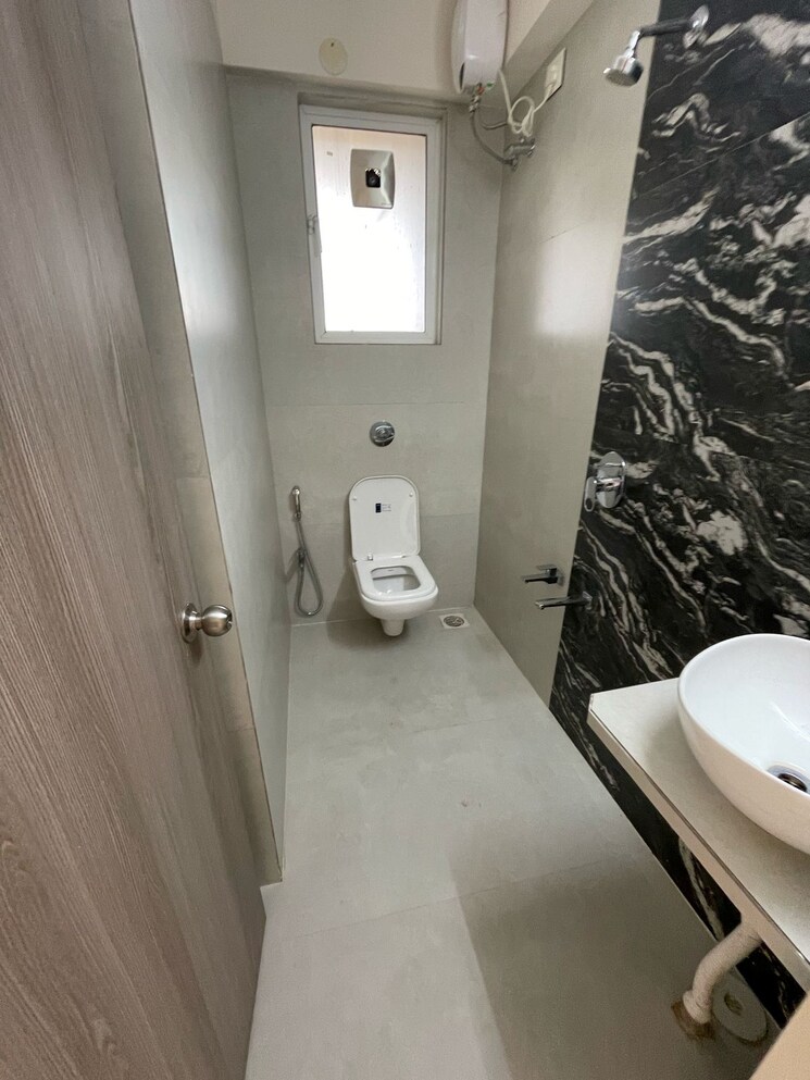 Bathroom, unique-ivana 2 Bedroom 900 Sq.Ft. Apartment In Mira Road Thane 8777991