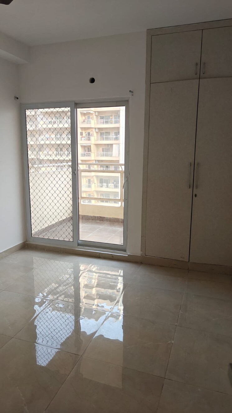 Room, elite-golf-green 3 Bedroom 1620 Sq.Ft. Apartment In Sector 79 Noida 8778055