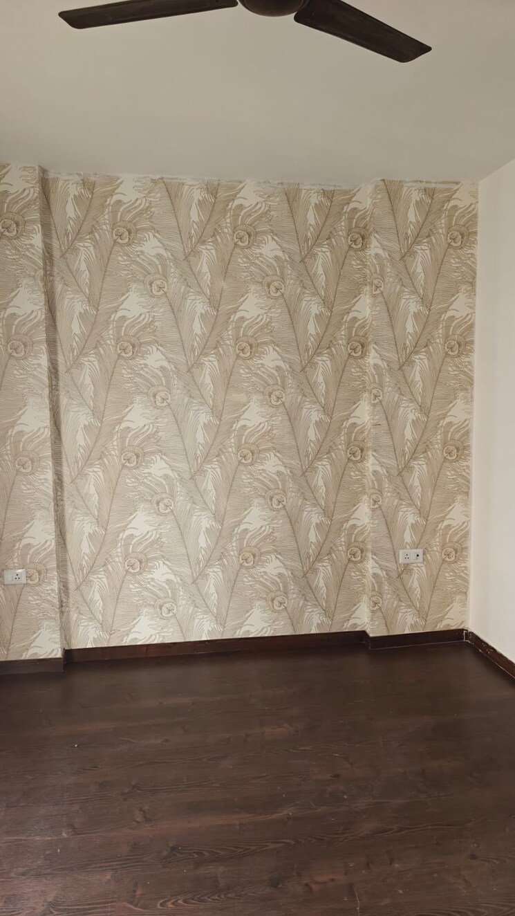 Room, elite-golf-green 3 Bedroom 1620 Sq.Ft. Apartment In Sector 79 Noida 8778055