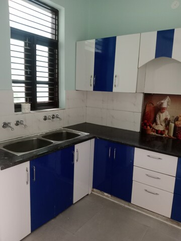 Kitchen in 1.5 BHK Builder Floor at Sector 18 – for Rent