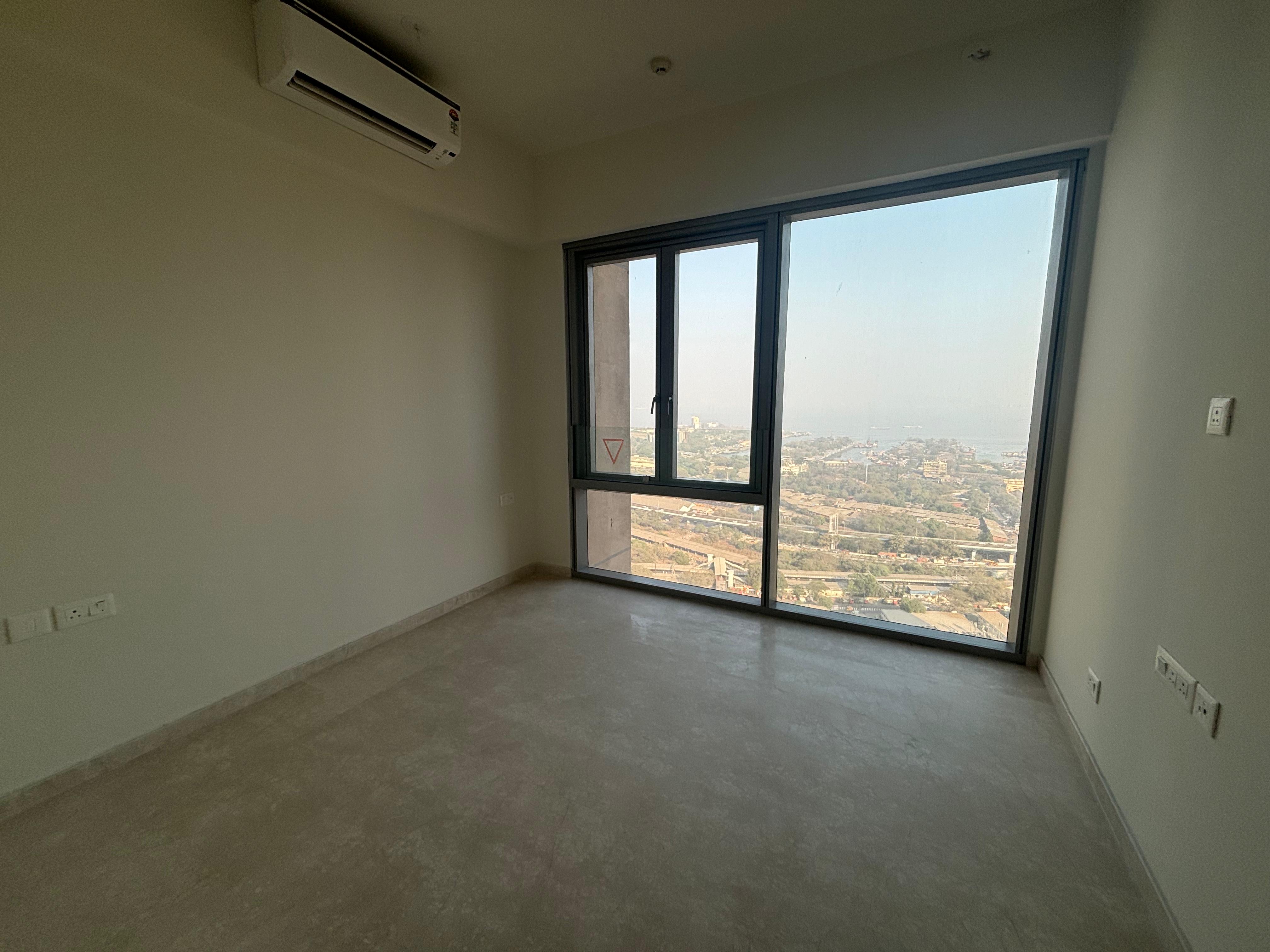 3 BHK + Extra Room Apartment For Rent in Piramal Aranya