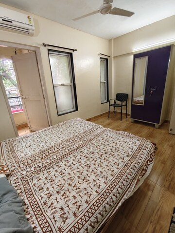 Master Bedroom in 2 BHK Apartment at Rahul Terrace, Koregaon Park – for Rent