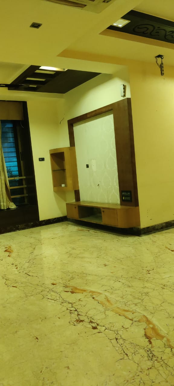 3 BHK 1295 Sq.Ft. Apartment in Oberoi Springs