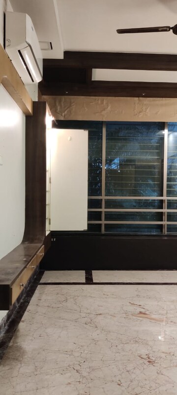 Staircase in 3 BHK Apartment at Oberoi Springs, Andheri West – for Rent