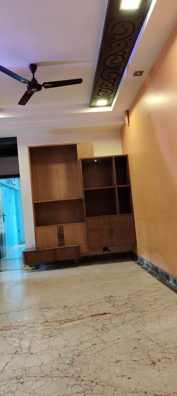 Furnished Amenities in 3 BHK Apartment at Oberoi Springs, Andheri West – for Rent