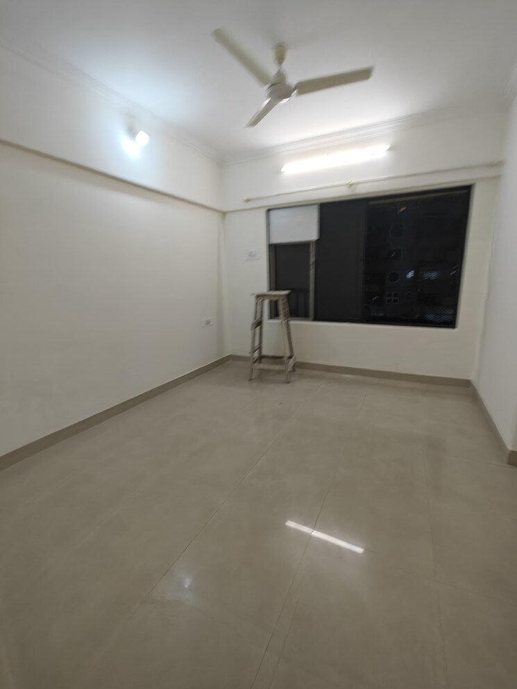 Room, serenity-complex 3 Bedroom 1300 Sq.Ft. Apartment In Andheri West Mumbai 8778133