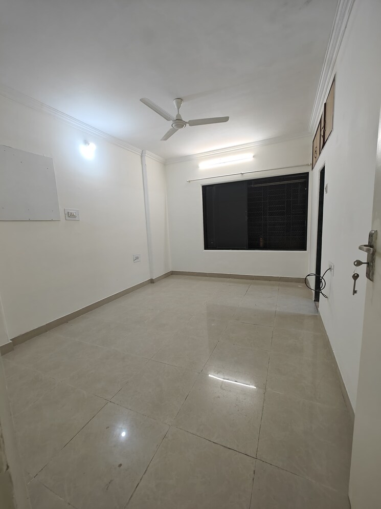 Room, serenity-complex 3 Bedroom 1300 Sq.Ft. Apartment In Andheri West Mumbai 8778133