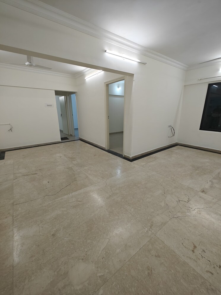 Room, serenity-complex 3 Bedroom 1300 Sq.Ft. Apartment In Andheri West Mumbai 8778133