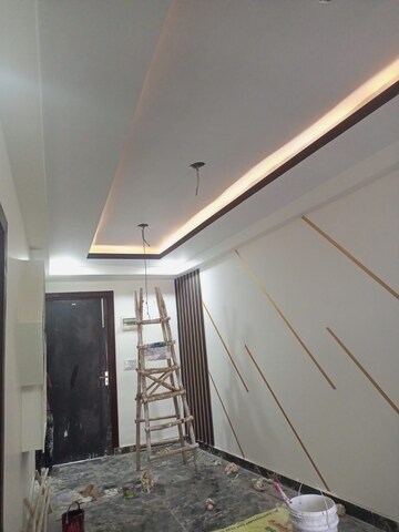 Room in 2.5 BHK Apartment at Sector 1 – for Sale
