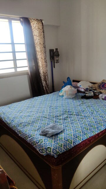 Bedroom in 2 BHK Apartment at Sheth Vasant Oasis, Andheri East – for Rent