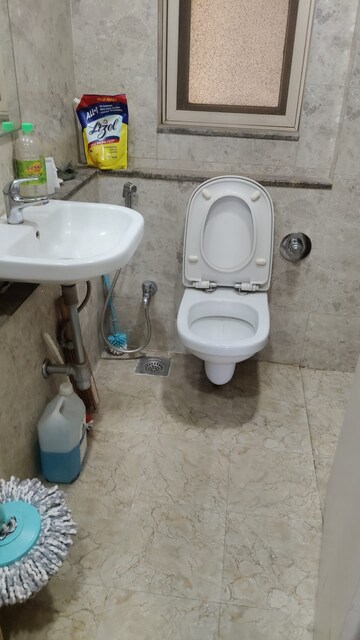 Bathroom in 2 BHK Apartment at Sheth Vasant Oasis, Andheri East – for Rent