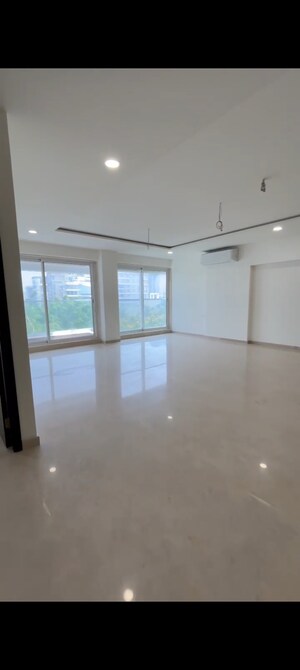 4 BHK Apartment For Sale in Ajmera Prive, Juhu
