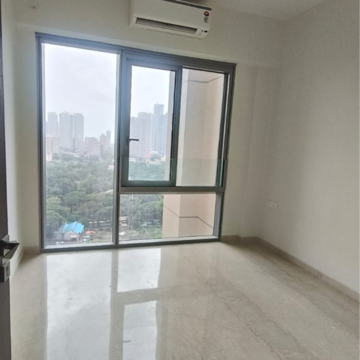 Room in 3 BHK Apartment at Piramal Aranya Arav, Reay Road – for Rent