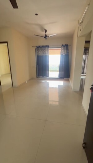 Room in 3 BHK Apartment at Shree Samarth Heights, Ghansoli – for Sale