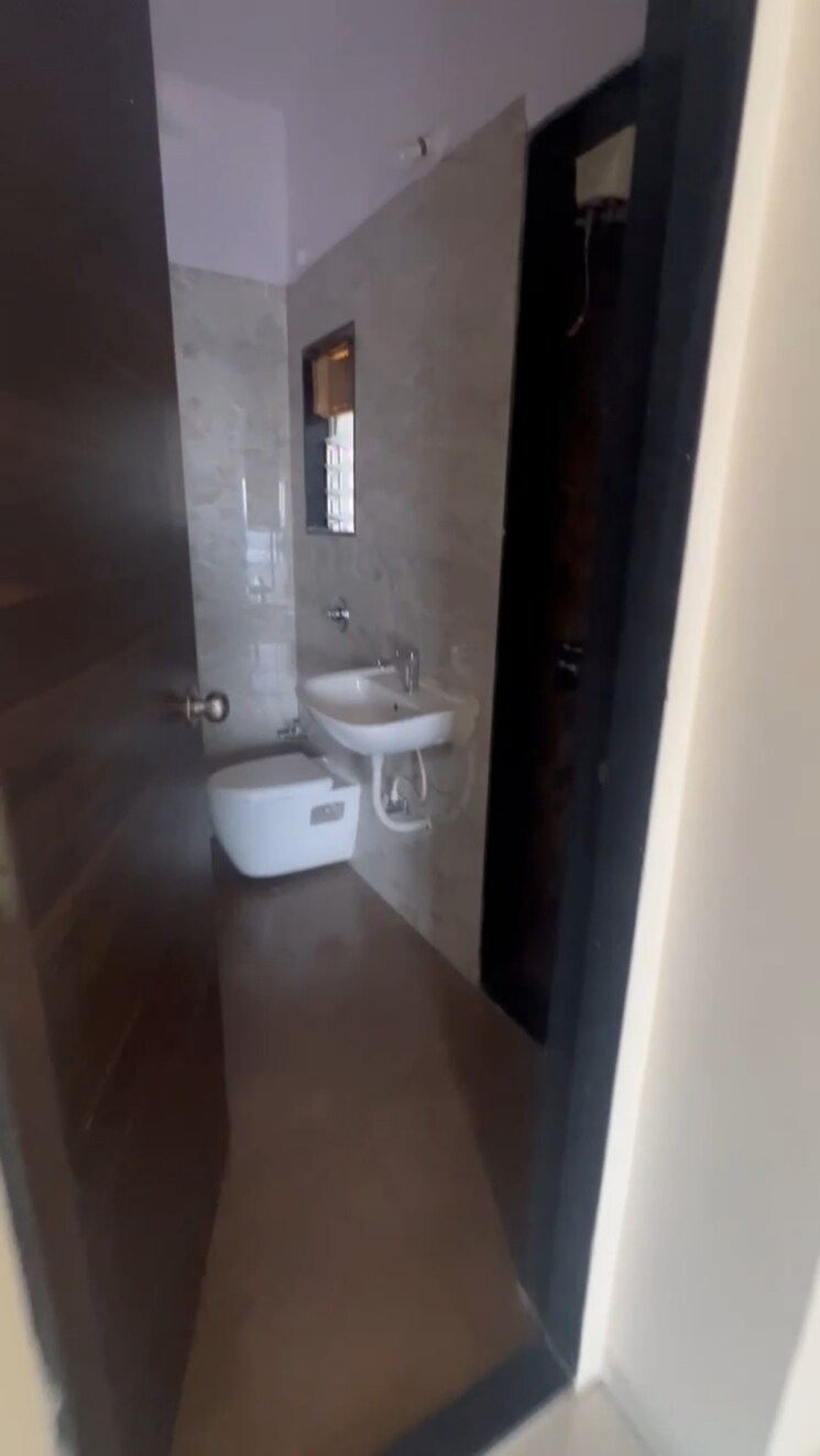 Bathroom, shree-samarth-heights 3 Bedroom 1425 Sq.Ft. Apartment In Ghansoli Navi Mumbai 8778184