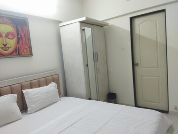 Room in 2 BHK Apartment at Neelkanth Sunberry, Ghansoli – for Rent