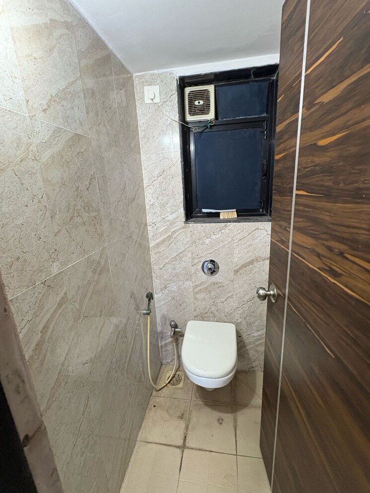 Bathroom, neelkanth-sunberry 2 Bedroom 750 Sq.Ft. Apartment In Ghansoli Navi Mumbai 8778189