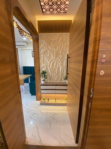  2 BHK Apartment at Sheth Avalon, Laxmi Nagar – for Rent