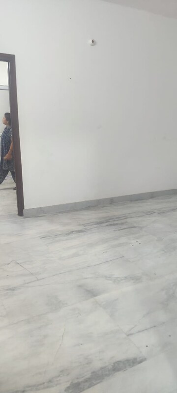 1.5 BHK Builder Floor For Rent in RWA Qutab Enclave, Katwaria Sarai