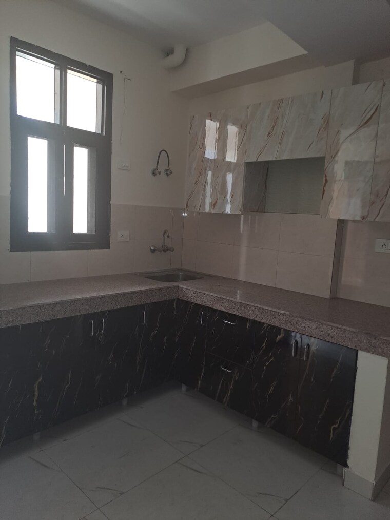 Kitchen, sector 73 3 Bedroom 1100 Sq.Ft. Apartment In Sector 73 Noida 8778231